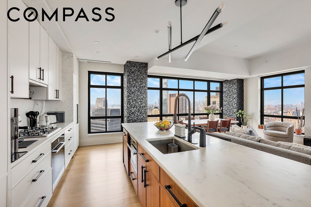 25 Park Row, Unit 33C photo 5