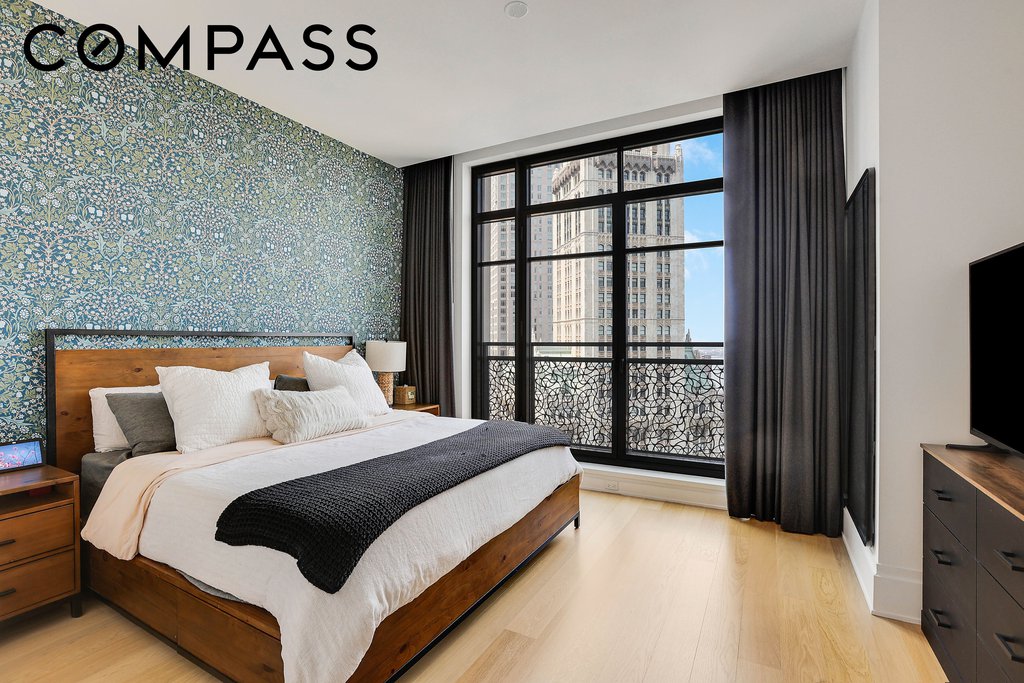 25 Park Row, Unit 33C photo 9