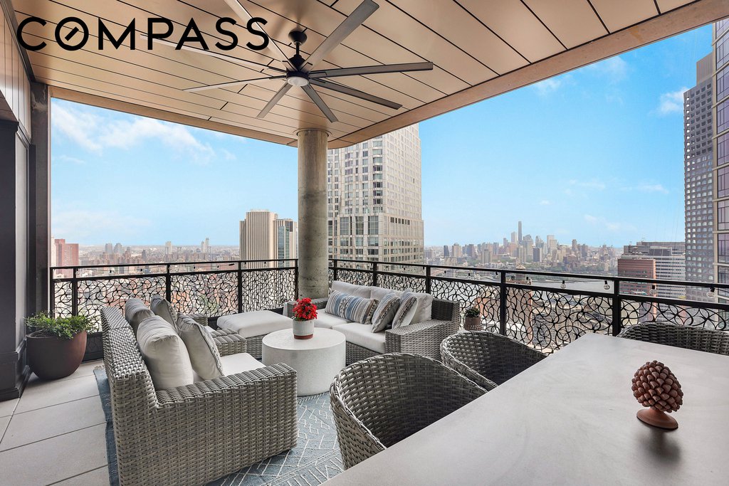25 Park Row, Unit 33C photo 11