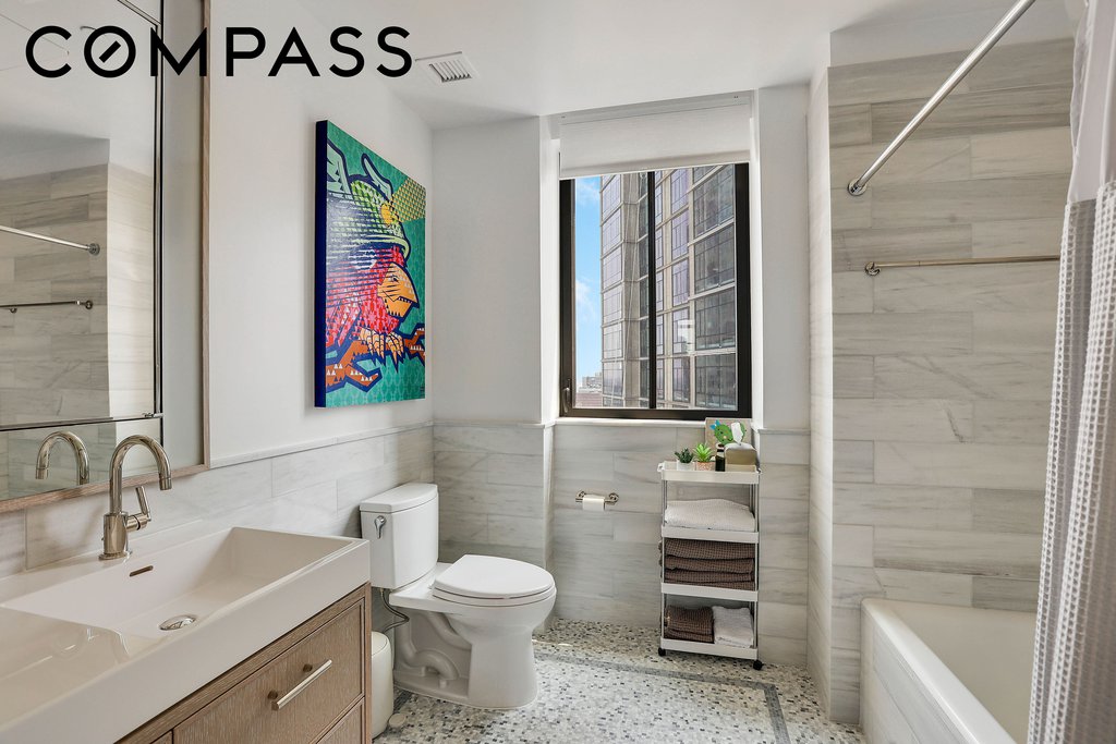 25 Park Row, Unit 33C photo 13