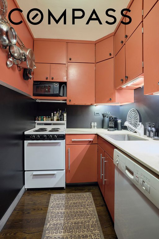 116 East 66th Street, Unit 4E photo 6
