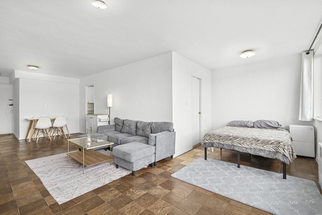 333 East 14th Street, Unit 10A photo 2