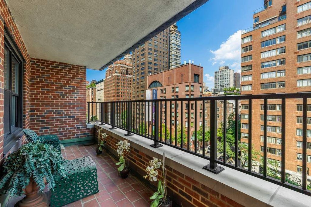 710 Park Avenue, Unit 7B photo 8