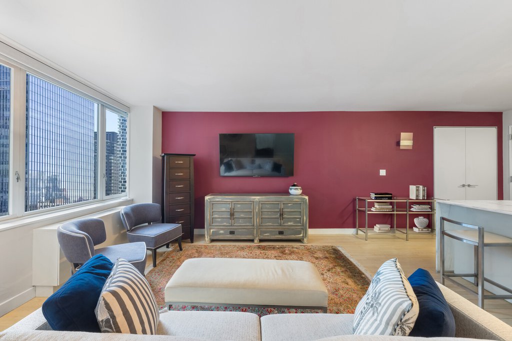 322 West 57th Street, Unit 32Q