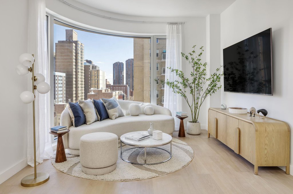 250 East 25th Street, Unit 5D