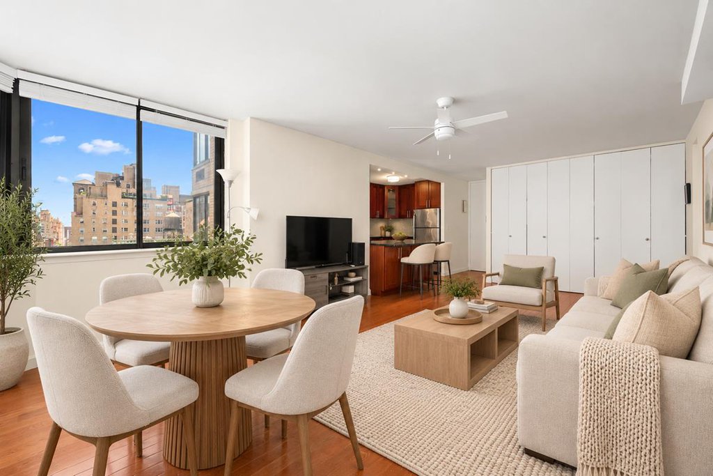 280 Park Avenue South, Unit 12M photo 2