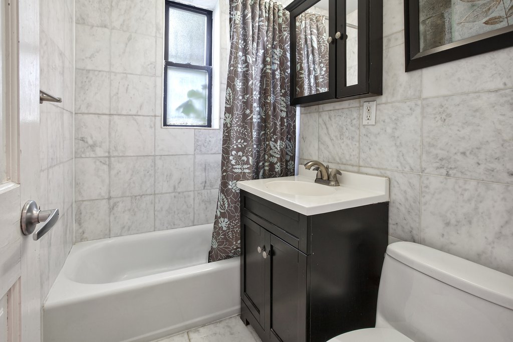 626 Lincoln Place, Unit 1C photo 4