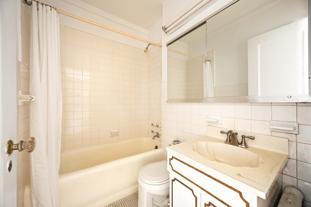 225 Central Park West, Unit 412 photo 5