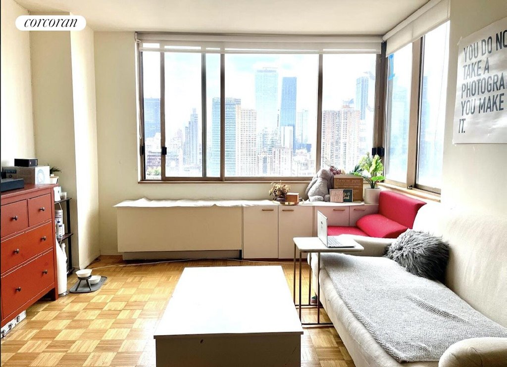 350 West 50th Street, Unit 24D