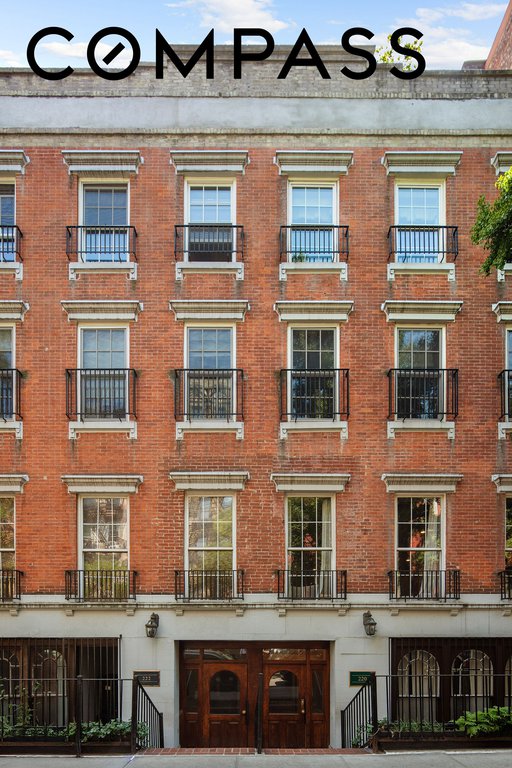 222 East 5th Street, Unit 2 photo 9