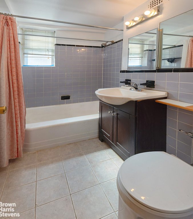 225 East 46th Street, Unit 10H photo 5