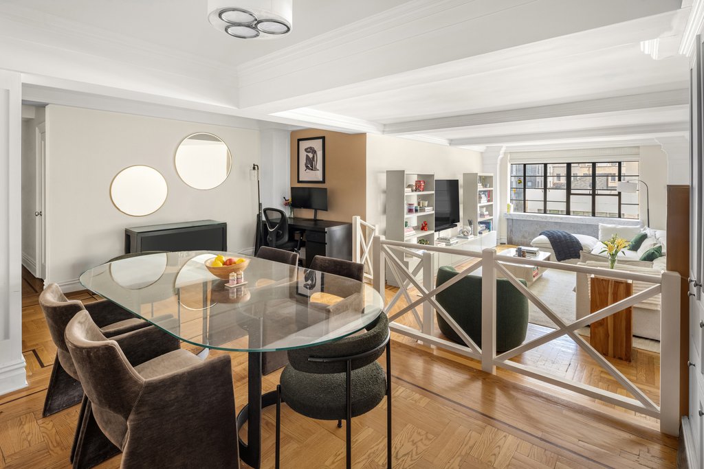 110 East 87th Street, Unit 6A photo 2