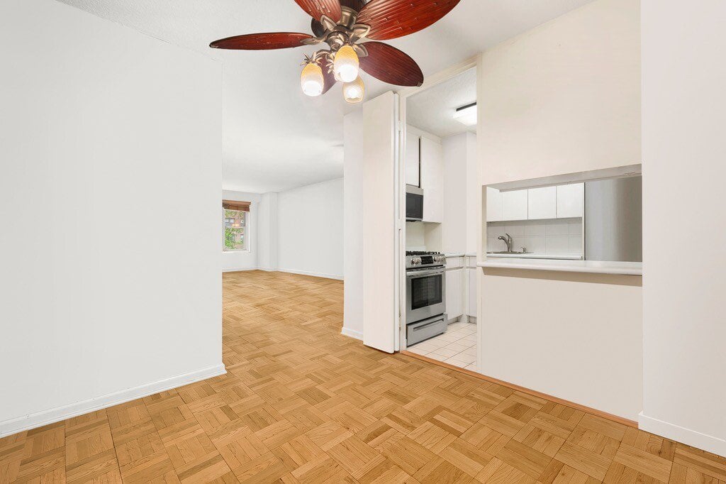 300 East 40th Street, Unit 3W photo 7