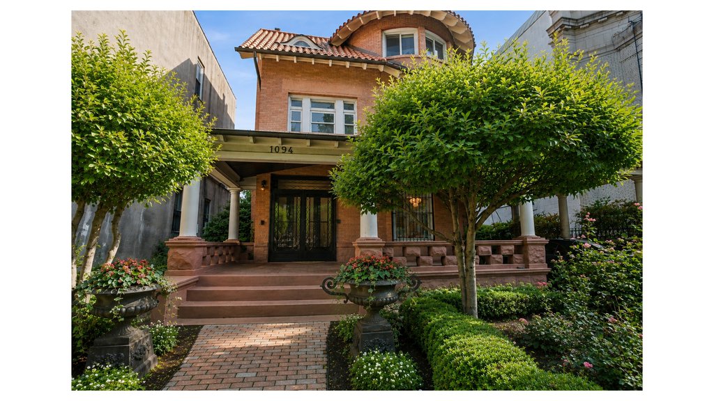 1094 Park Place – For Sale photo 5