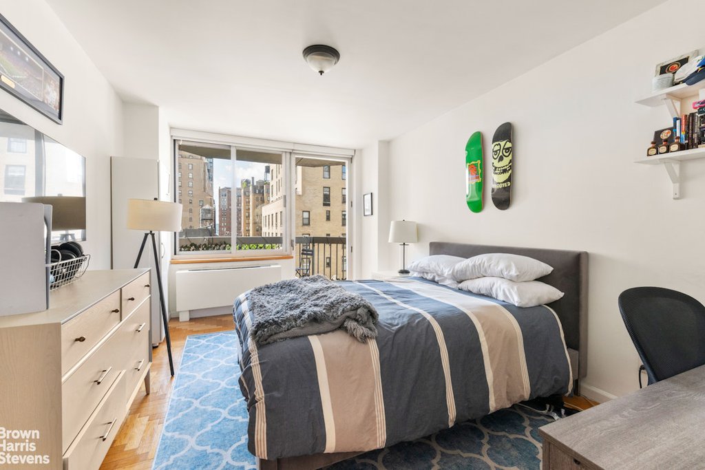 201 West 72nd Street, Unit 8K photo 5