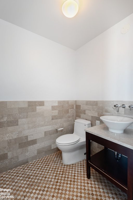 640 West 237th Street, Unit 15C photo 20