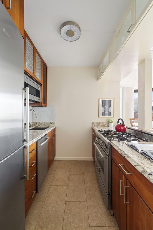 415 East 37th Street, Unit 21/J photo 5