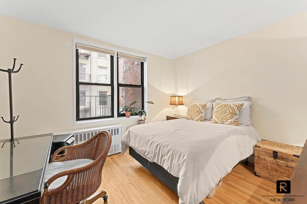 229 East 28th Street, Unit 4C photo 3