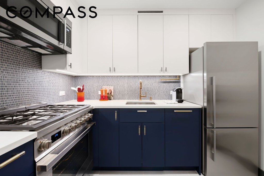 420 East 72nd Street, Unit 2E photo 4