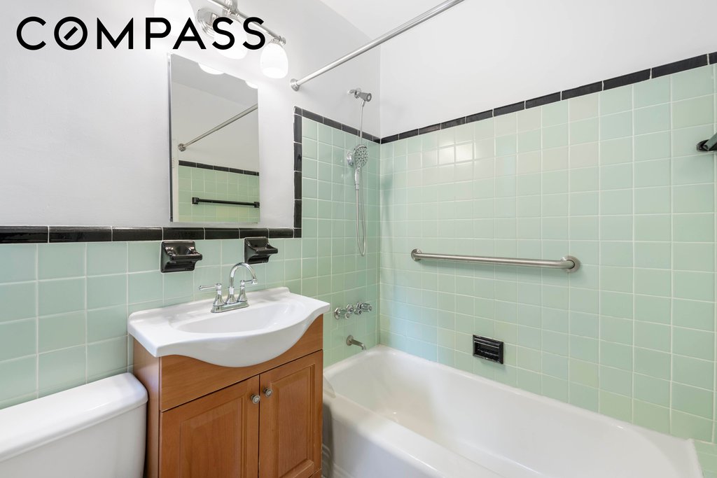 5601 Riverdale Avenue, Unit 3H photo 6