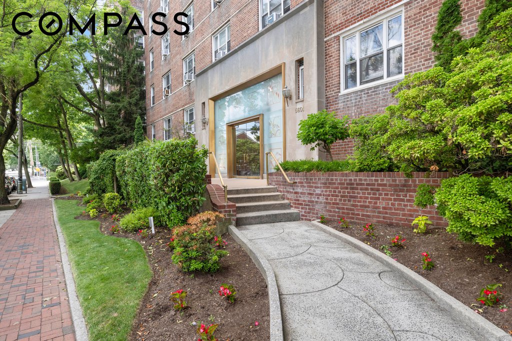5601 Riverdale Avenue, Unit 3H photo 10