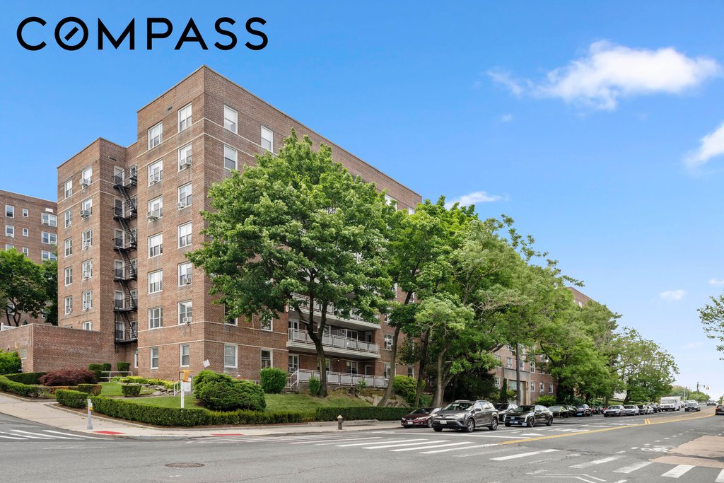 5601 Riverdale Avenue, Unit 3H photo 11