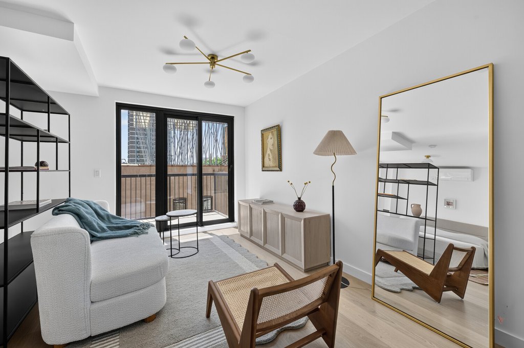 308 West 133rd Street, Unit 7E