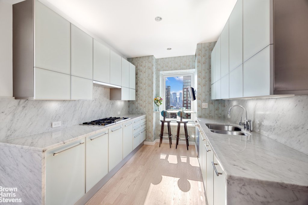 310 East 53rd Street, Unit 25A photo 3