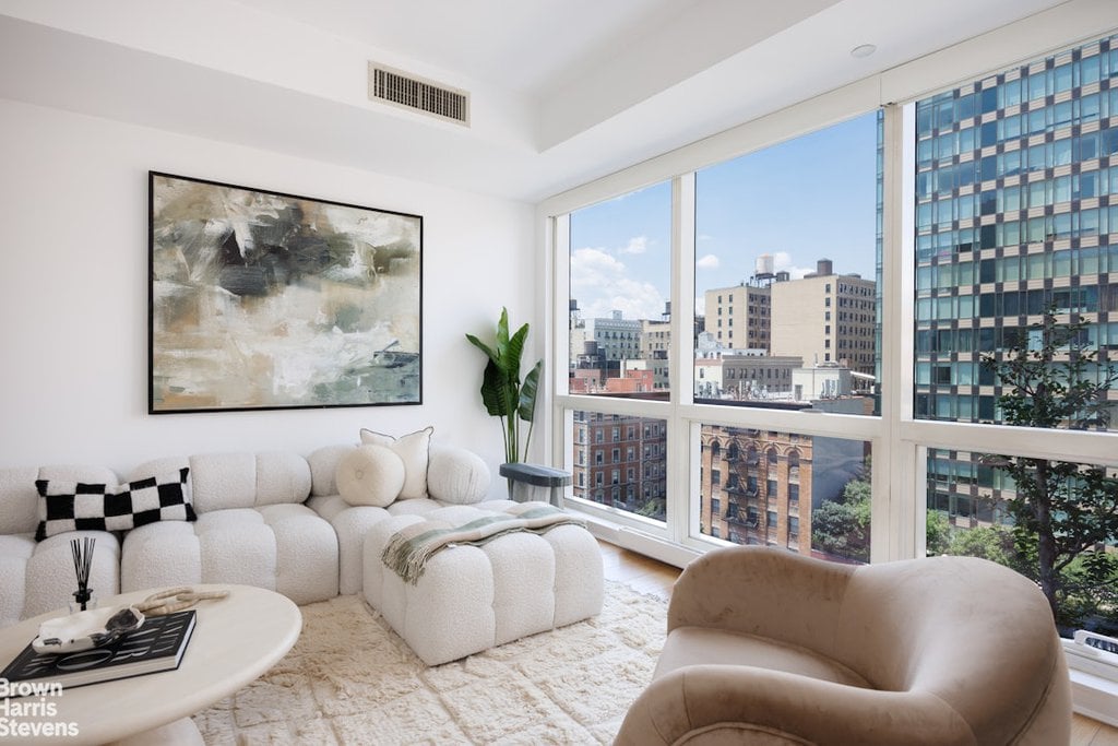 2628 Broadway, Unit 9A photo 2
