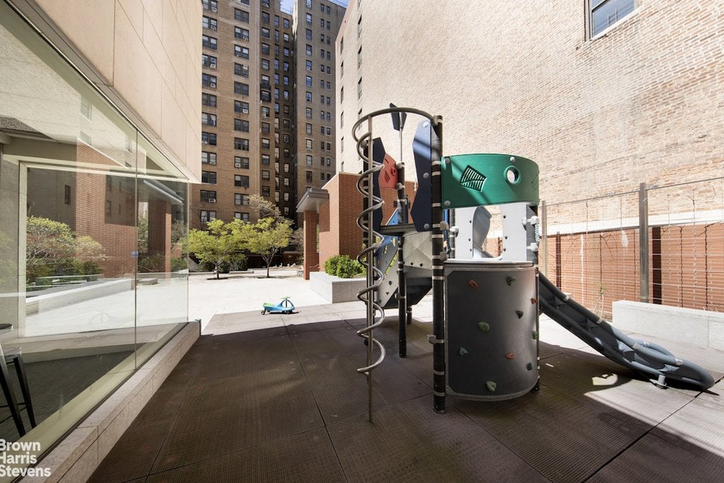2628 Broadway, Unit 9A photo 13