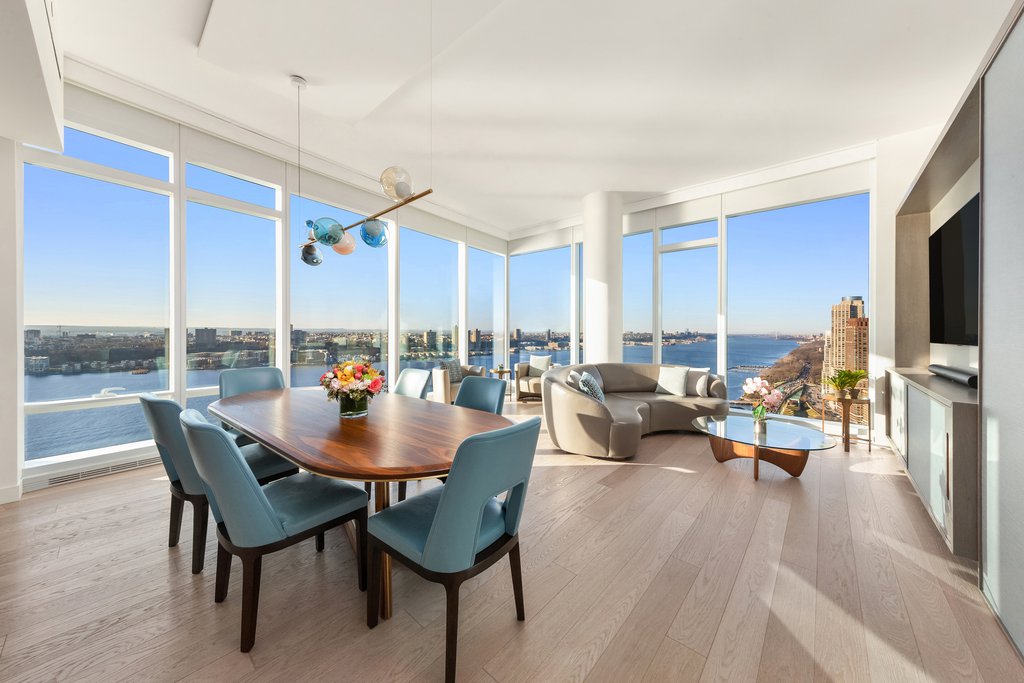 30 Riverside Boulevard, Unit 36B