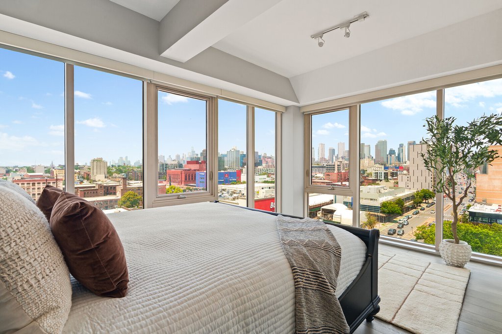 343 Fourth Avenue, Unit 10G photo 4