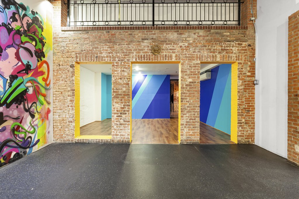 407 West 39th Street, Unit CARRIDGE photo 3