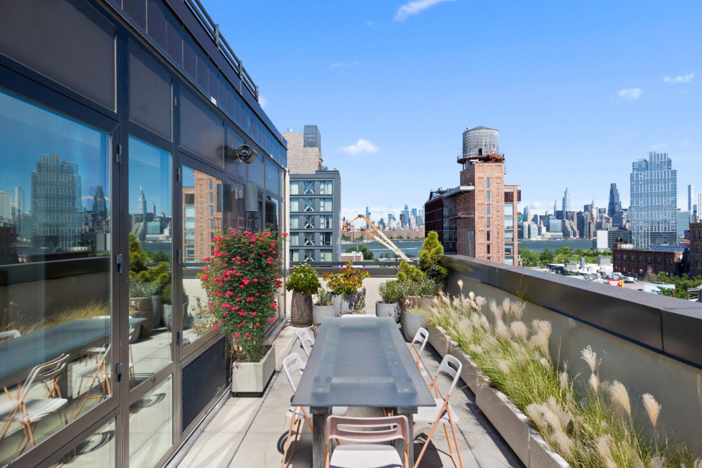 70 Berry Street, Unit PHA