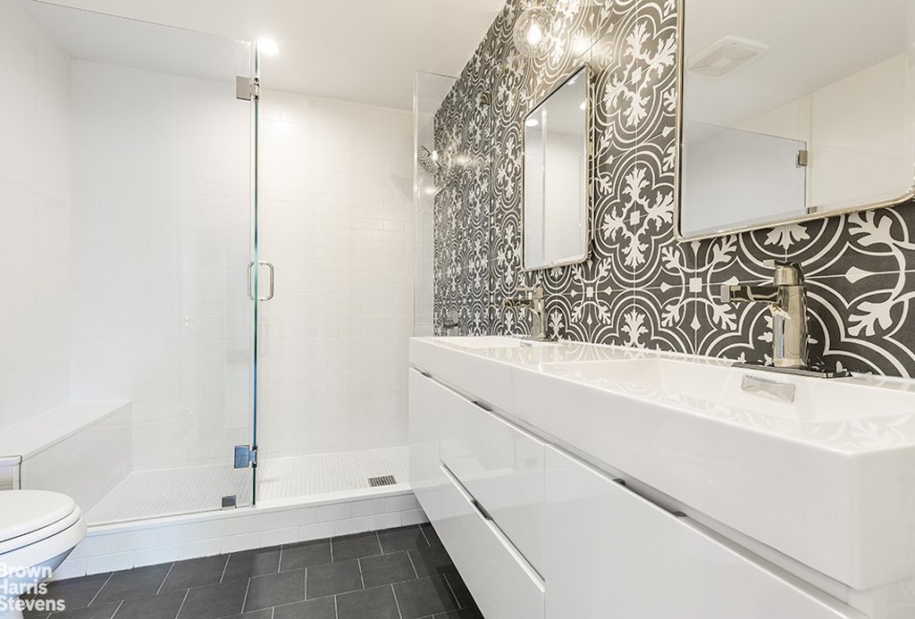 970 Park Place – For Sale photo 10