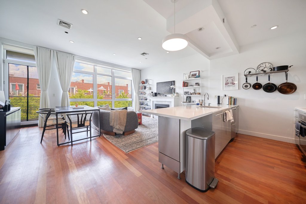 76 Engert Avenue, Unit 4B photo 17