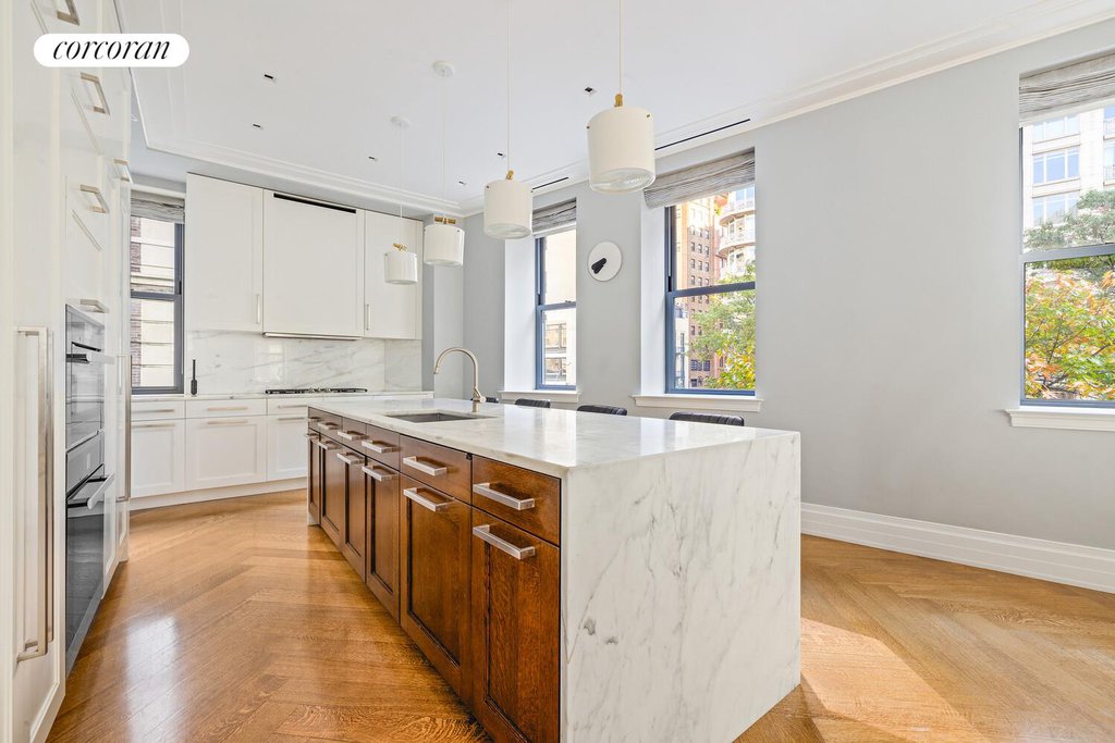235 West 75th Street, Unit 312 photo 4