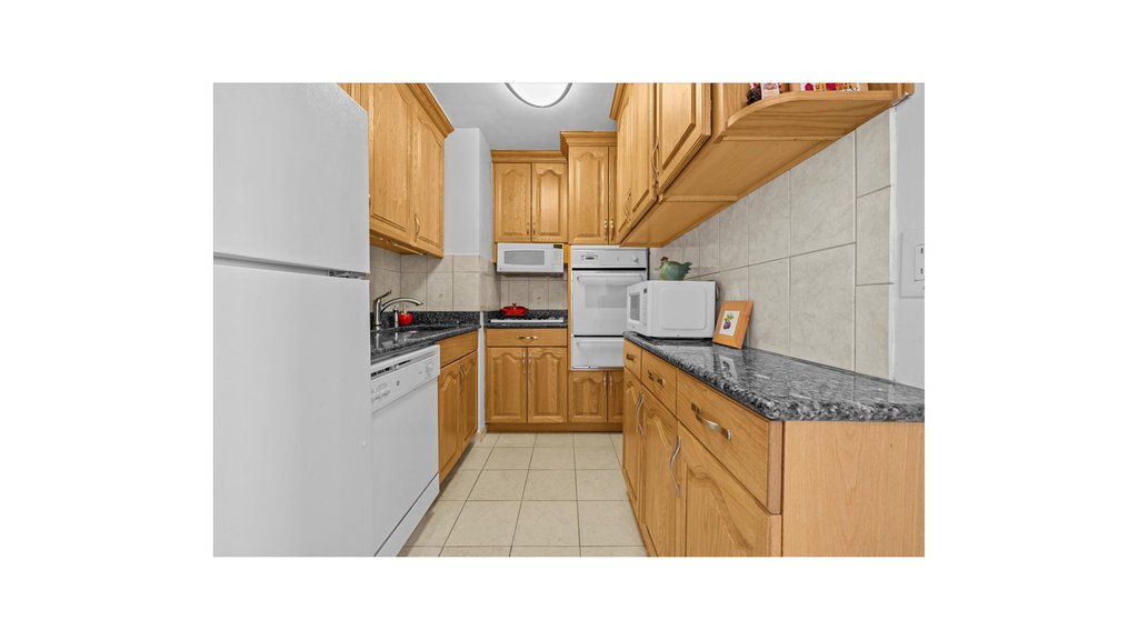 555 Kappock Street, Unit 12A photo 12