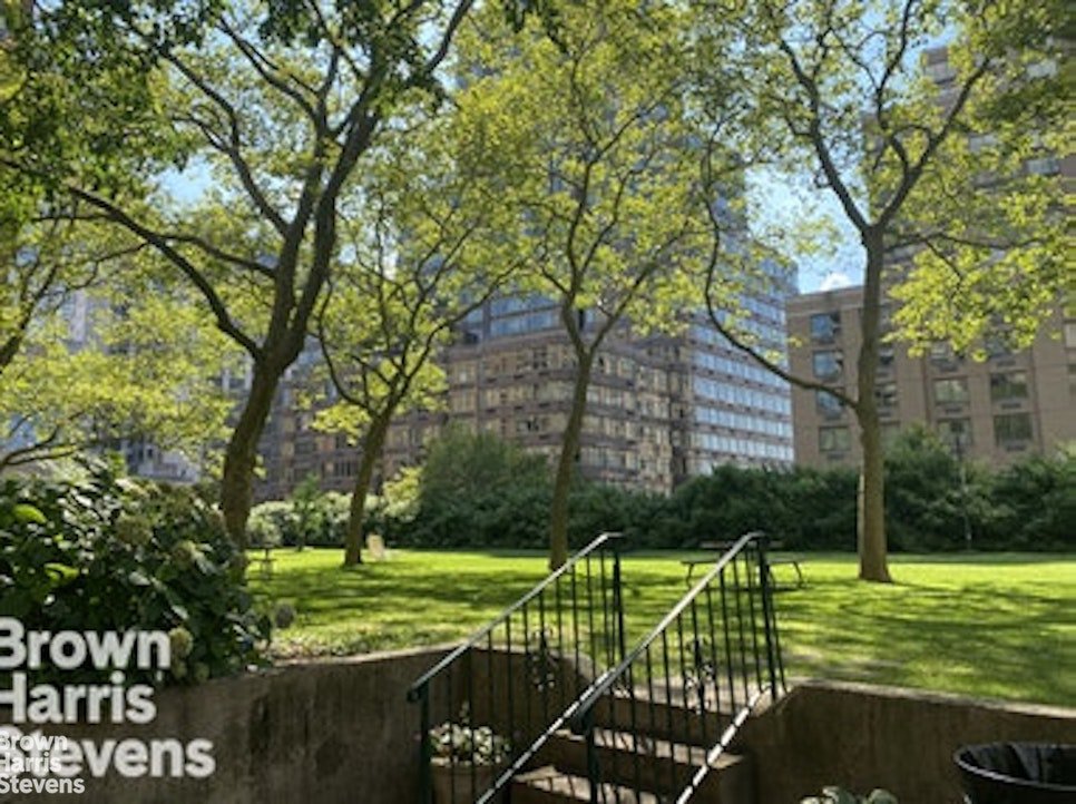 165 West End Avenue, Unit 12E photo 10