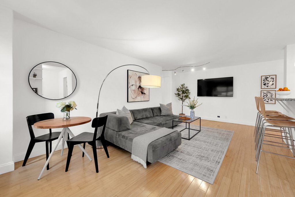 303 West 66th Street, Unit 10DE photo 4