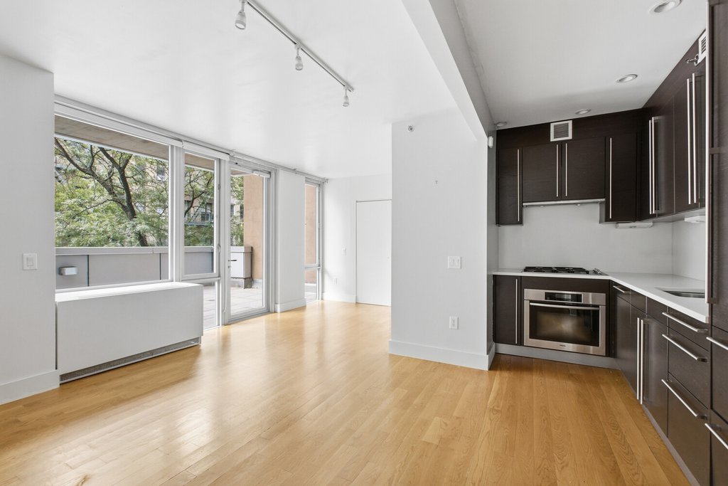 464 West 44th Street, Unit 3H photo 5