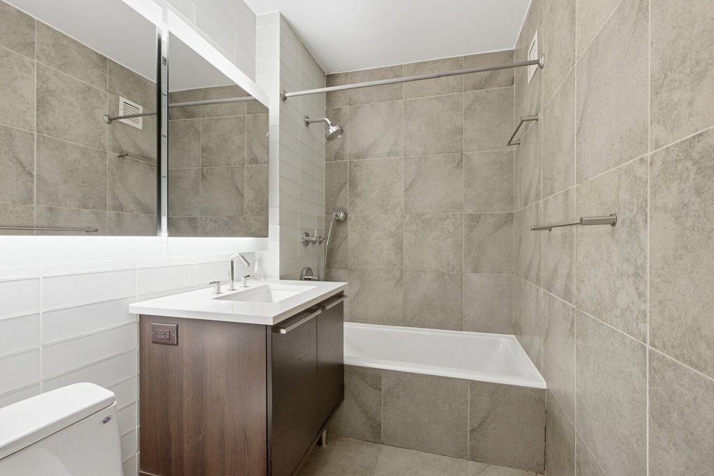 464 West 44th Street, Unit 3H photo 9