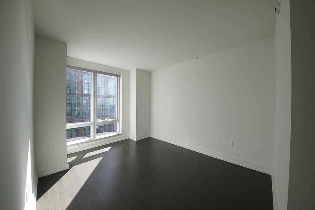 555 Tenth Avenue, Unit 16G photo 5