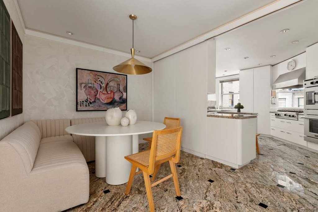 1040 Fifth Avenue, Unit 3A photo 8