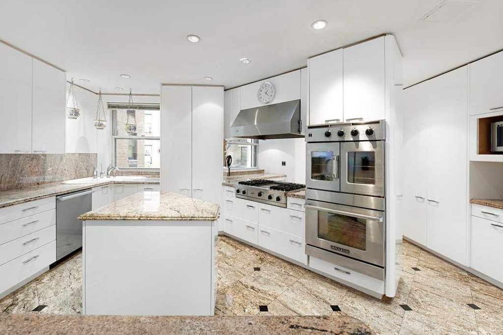 1040 Fifth Avenue, Unit 3A photo 9
