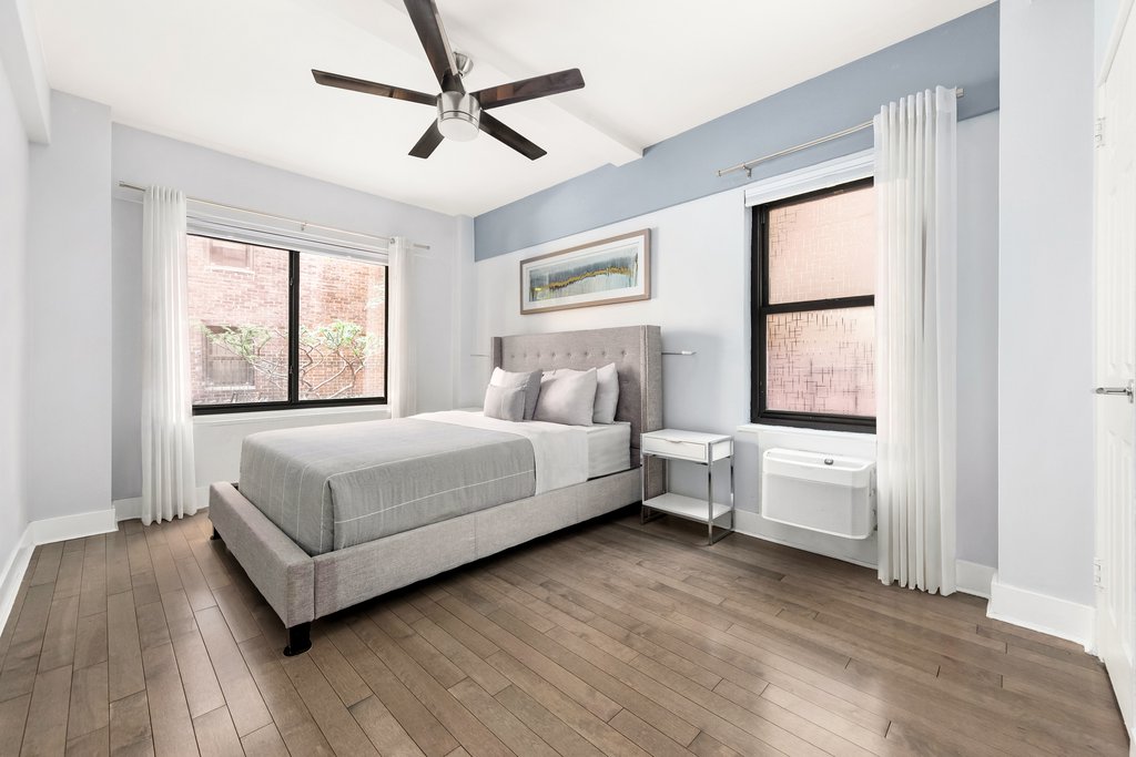 200 East 36th Street, Unit 1H photo 2