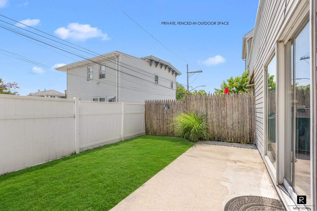 152 Tier Street, Unit 106=B photo 3