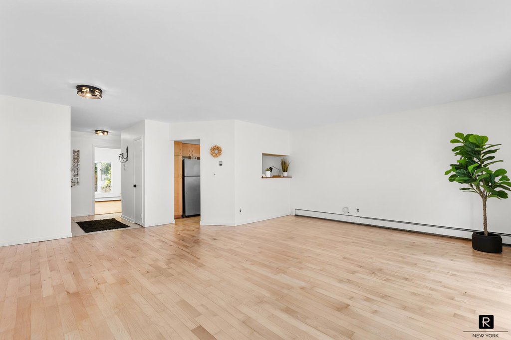 152 Tier Street, Unit 106=B photo 4
