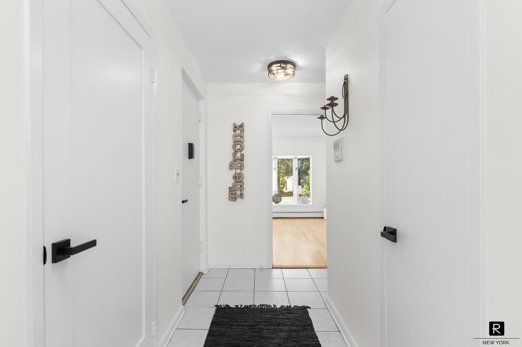 152 Tier Street, Unit 106=B photo 6