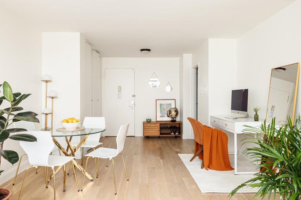 444 East 75th Street, Unit 8F photo 3